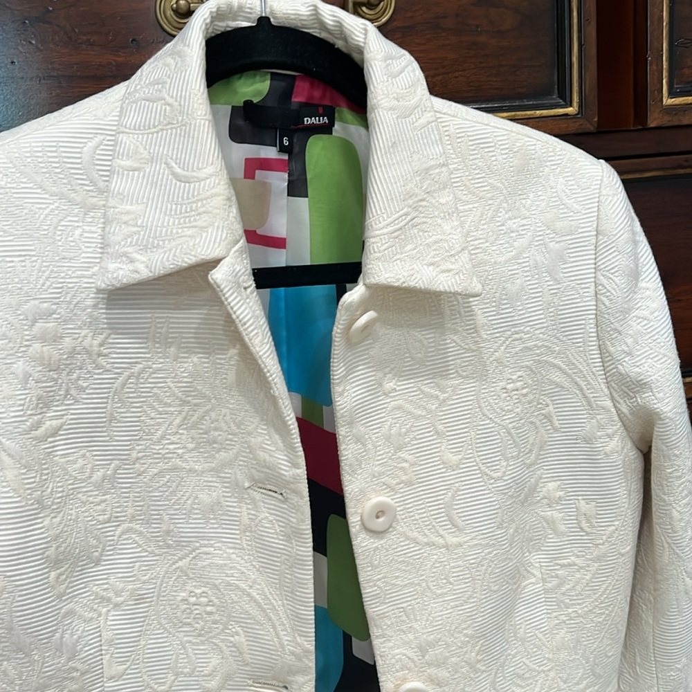 Jacket - Picture 5 of 7